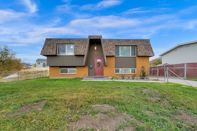 8843 W Julia Ln, Magna, UT 84044 - photo 2