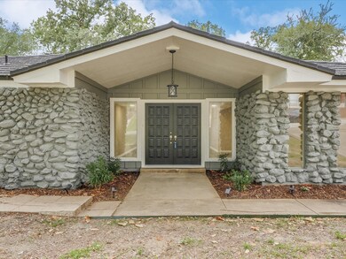 716 Rankin Dr, Bedford, TX 76022 - photo 4