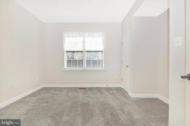 12427 Fallen Timbers Cir, Hagerstown, MD 21740 - photo 7