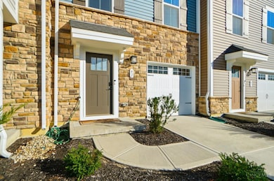 42 Wentworth Ln, Cincinnati, OH 45236 - photo 2