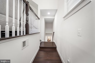 16660 Bolling Brook Ct, Woodbridge, VA 22191 - photo 7