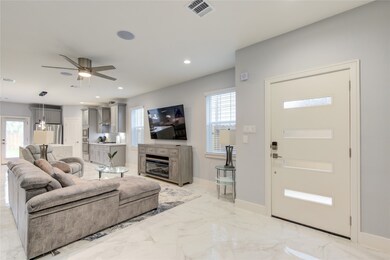 10021 Alfred Ln unit B, Houston, TX 77041 - photo 4