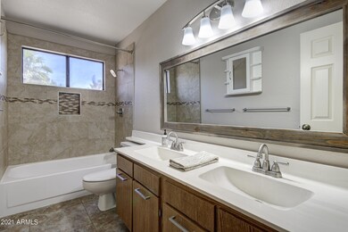 14618 S 34th Pl-11
