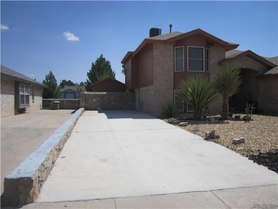 312 Pete La Rue Cir, Horizon City, TX 79928 - photo 2