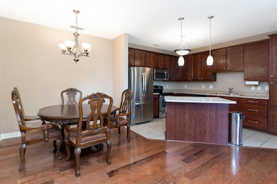 567 Riverpoint Drive, #11