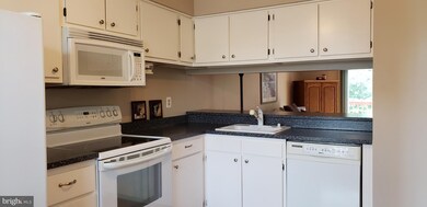 6860 Ducketts Ln, Elkridge, MD 21075 - photo 7