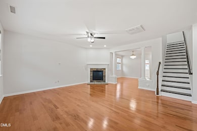 721 Hewespoint Ct, Cary, NC 27519 - photo 3