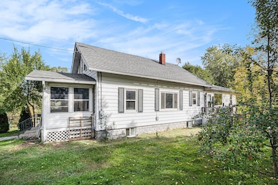 446 24th St N, Springfield, MI 49037 - photo 2