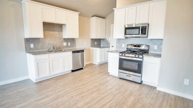 446 Jewett Meadow Dr, Magnolia, TX 77354 - photo 5