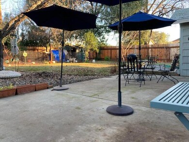 4213_Bechelli_JB_Backyard