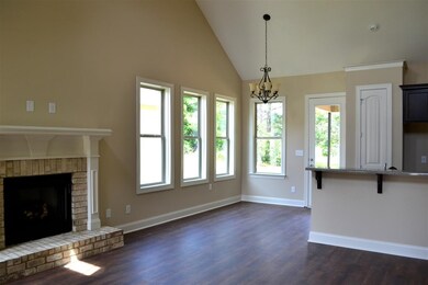 155 Sourwood Ln, Warner Robins, GA 31093 - photo 2