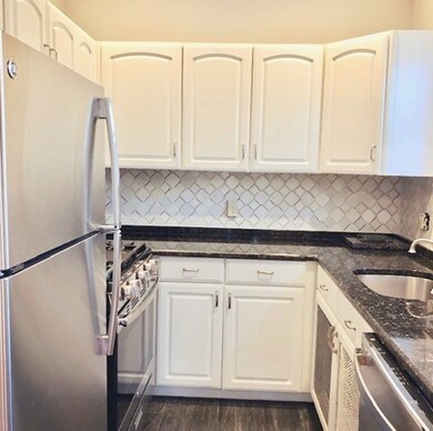 529 E Broadway unit 3, Boston, MA 02127 - photo 3