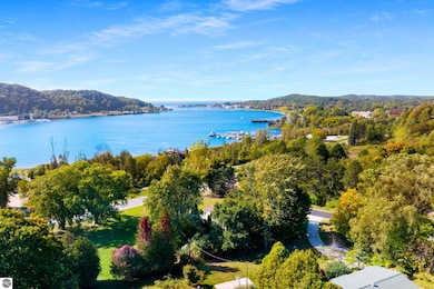 457 Lake St, Frankfort, MI 49635 - photo 3