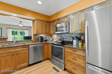 3 Kensington Place, Albany, NY 12209 - photo 6