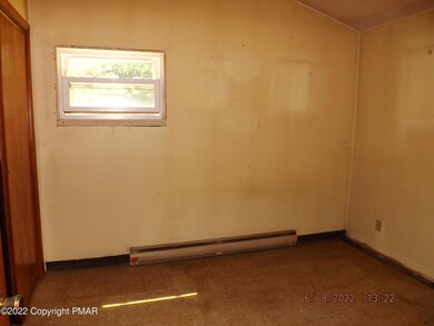 257 Silver Spring Blvd, Kunkletown, PA 18058 - photo 6