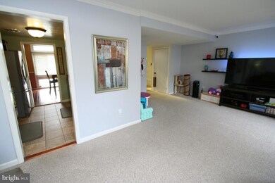 9534 Blake Ln, Fairfax, VA 22031 - photo 6