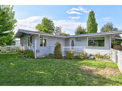 2013 E 12th St, the Dalles, OR 97058 - photo 5