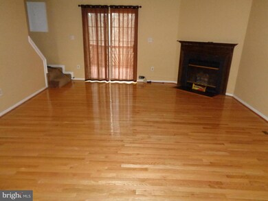 11555 Joyceton Dr unit 31-3, Upper Marlboro, MD 20774 - photo 3