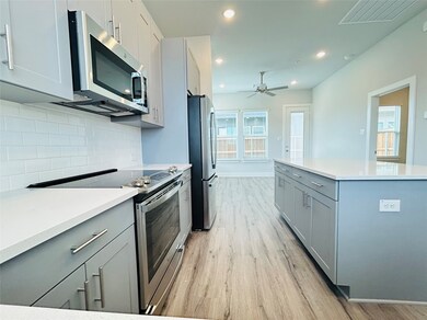 760 W Bedford Euless Rd unit 110, Hurst, TX 76053 - photo 3