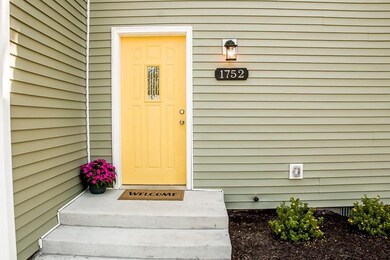 1752 Wallace Ave, Columbus, IN 47201 - photo 2