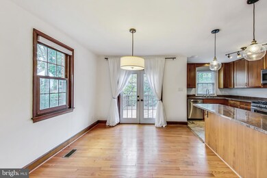 8808 Reading Rd, Silver Spring, MD 20901 - photo 5