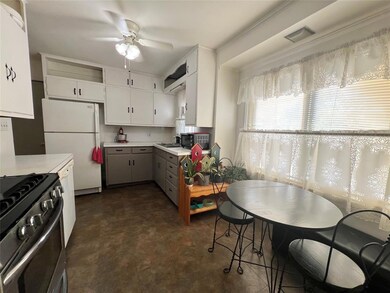 2064 Highway F48 W, Newton, IA 50208 - photo 4