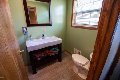1633 Cherry St, Niles, MI 49120 - photo 5