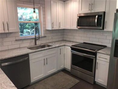 31 Chloe Lyn Ln, Brunswick, ME 04011 - photo 3