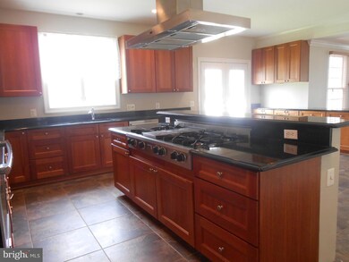 41922 Kentucky Ct, Leonardtown, MD 20650 - photo 3