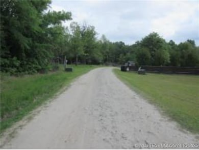 309 Bower Rd, Eufaula, OK 74432 - photo 7