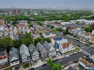 71 W 54th St, Bayonne, NJ 07002 - photo 2