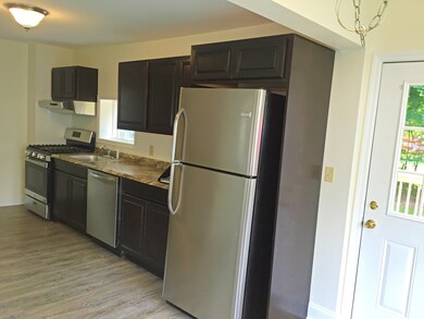 108 Mott St, Milford, PA 18337 - photo 2