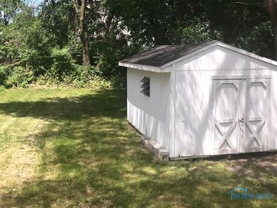 2046 Mansfield Rd, Toledo, OH 43613 - photo 3