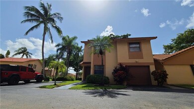 990 SW 113th Terrace, Pembroke Pines, FL 33025 - photo 4