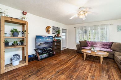 2-Living Room