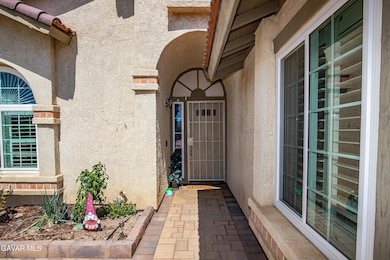 5767 E Avenue r11, Palmdale, CA 93552 - photo 5