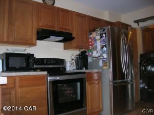 204 Pine St, Tamaqua, PA 18252 - photo 3