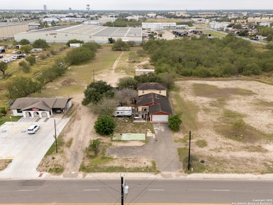 1421 N Sugar Rd, Pharr, TX 78577 - photo 2