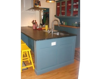 38 Garfield Ave, Medford, MA 02155 - photo 7