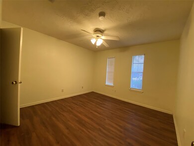 29522 Brookchase Dr, Spring, TX 77386 - photo 3