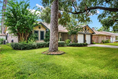 7255 Shady Arbor Ln, Houston, TX 77040 - photo 3