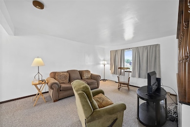 Ample Wall Space In The Living Room