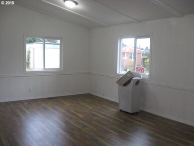 3389 Ash St unit 41, Hubbard, OR 97032 - photo 3