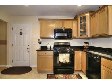 Eat-In Kitchen