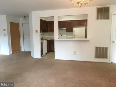 117 Rainier Ct unit 4, Princeton, NJ 08540 - photo 4