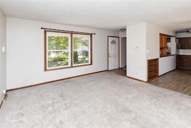 209 E Philip St, Des Moines, IA 50315 - photo 5