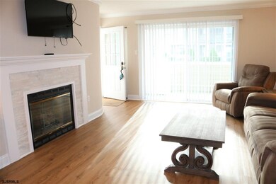 E-1 Constitution unit E-1, Linwood, NJ 08221 - photo 3