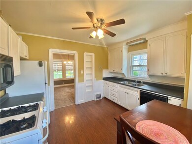 12x11 Kitchen with Many Updates. Newer appliances,