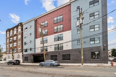 180 Carroll St, Paterson, NJ 07501 - photo 5