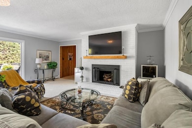 1051 Hoffman St, Petoskey, MI 49770 - photo 4